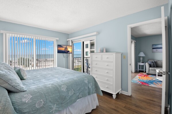 2 عدّة غرف نوم ومكواة/لوح كي وواي فاي مجانًا وملاءات أسرّة