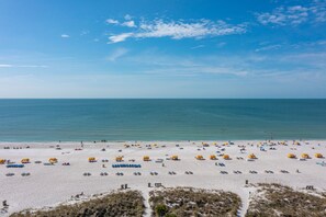 Vlak bij het strand