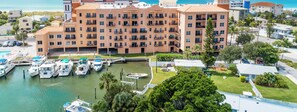 Exterior - 🌅 Madeira Bay Resort #608 – Spacious Corner Condo with Dual Balconies & Stunning Marina Views (Madeira Beach)