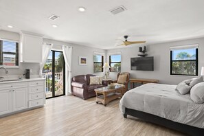 Fer et planche à repasser, Wi-Fi gratuit, draps fournis