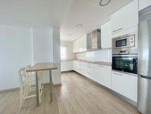 Fridge, microwave, coffee/tea maker, electric kettle
