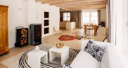 Vacation home " Haus am Meer ", on the Baltic Sea, sauna, fireplace, W-LAN, -SEASIDE-