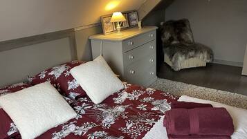 2 Schlafzimmer, Bügeleisen/Bügelbrett, WLAN, Bettwäsche