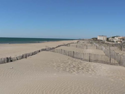 Rental Apartment Marseillan beach 4-5 persons, seaside.