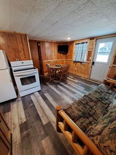 Cottage 4 is great for family gatherings, & fishing on Lake Osakis!