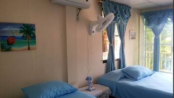Apartment, Kitchen | Premium bedding, iron/ironing board, free WiFi, bed sheets