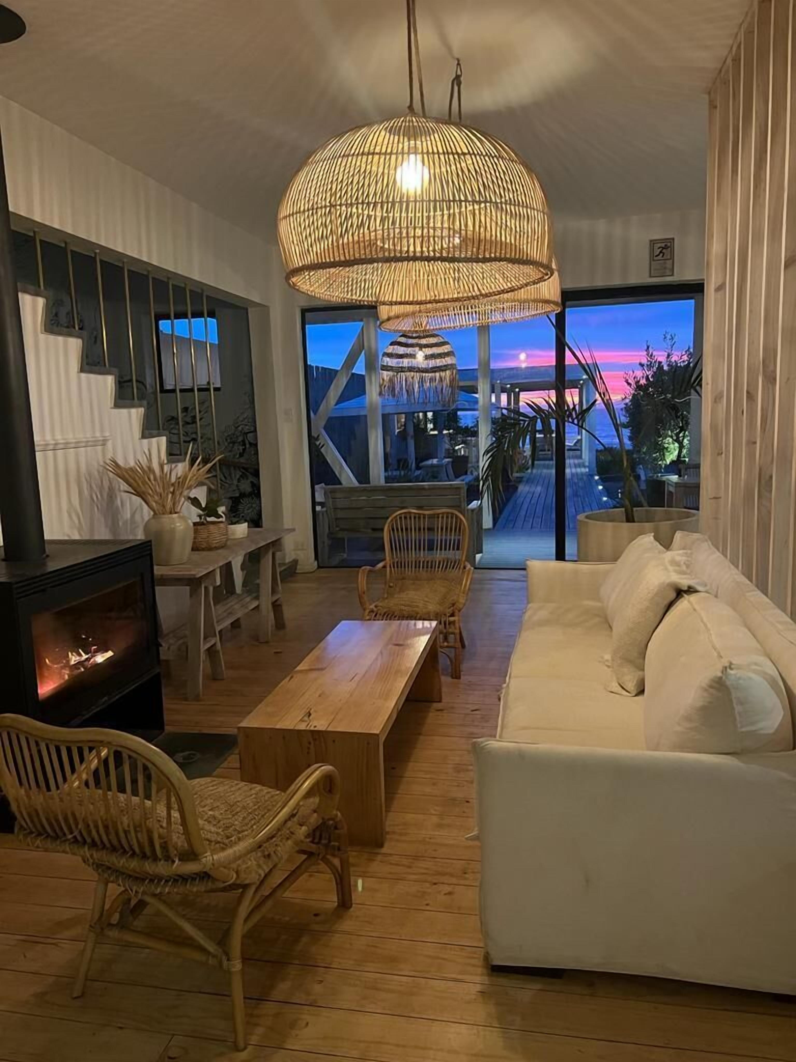 43-inch tv with cable channels