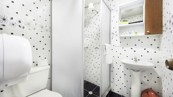 Shower, free toiletries, towels