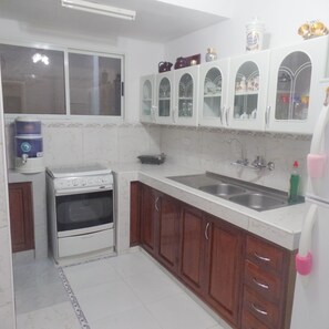 Refrigerador y microondas 