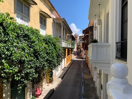 Doppelzimmer, Balkon | Blick auf die Strasse