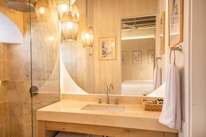 Regadera, regadera tipo lluvia, amenidades de baño gratuitas
