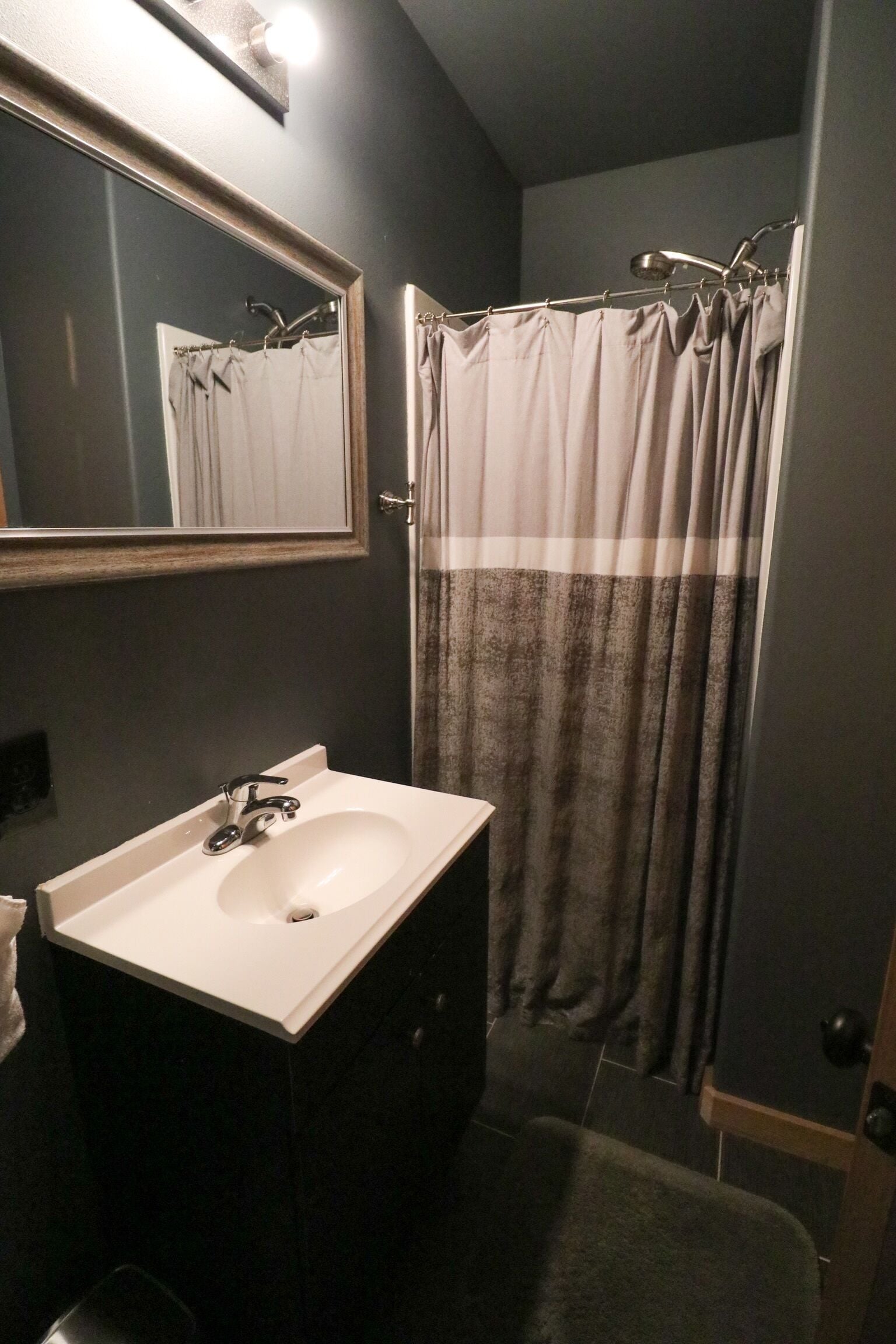 deluxe double room, 1 king bed | bathroom | shower, rainfall showerhead, free toiletries, towels