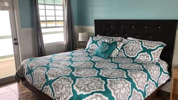 Suite, 1 King Bed with Sofa bed, Non Smoking, Sea View | Premium bedding, pillowtop beds, individually decorated