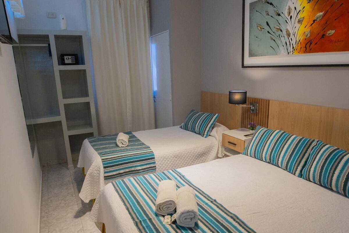 1 habitación, caja de seguridad en la habitación y insonorización