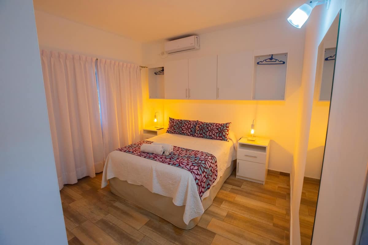 1 habitación, caja de seguridad en la habitación y insonorización