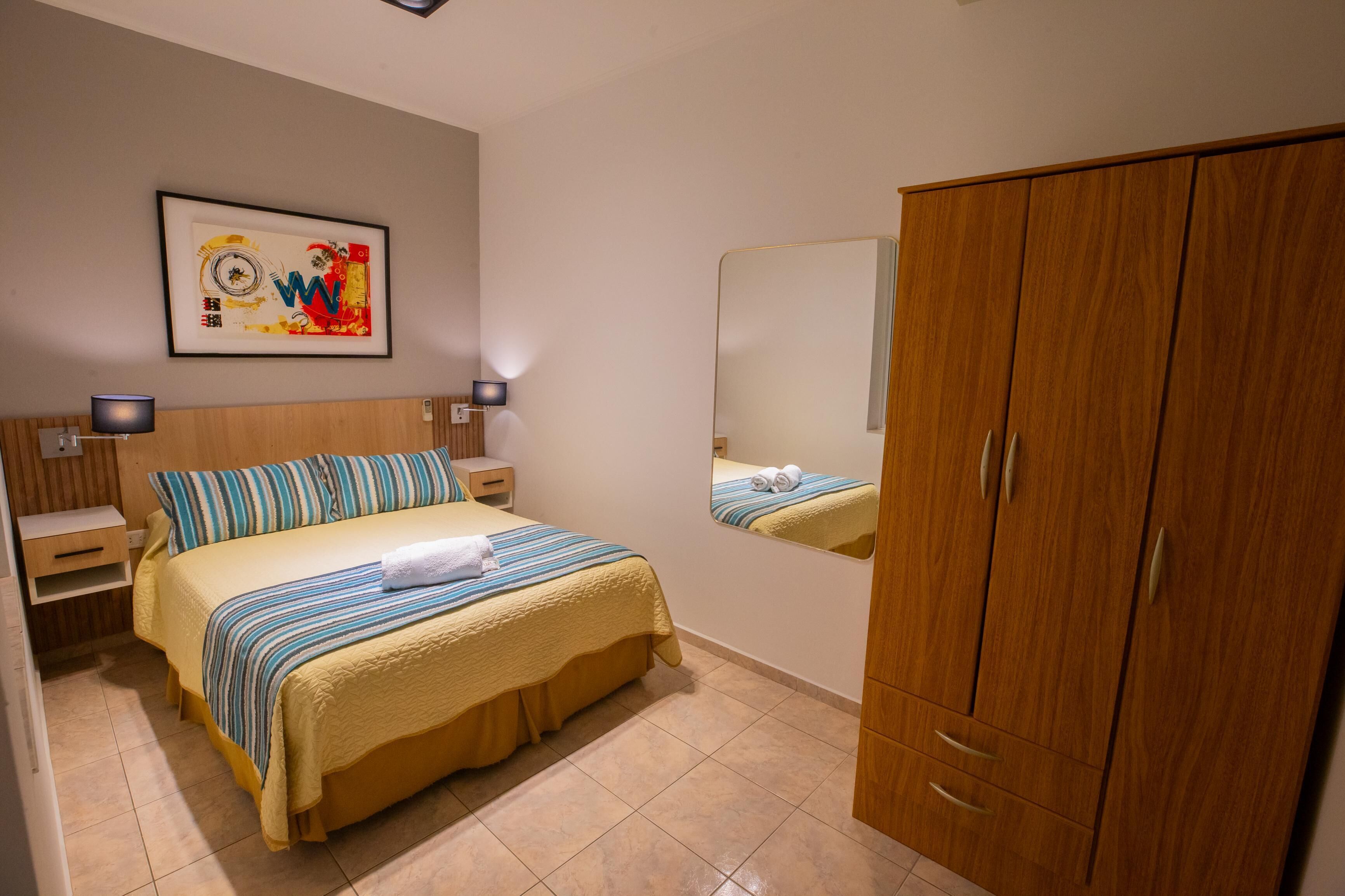 In-room safe, soundproofing, free WiFi, bed sheets