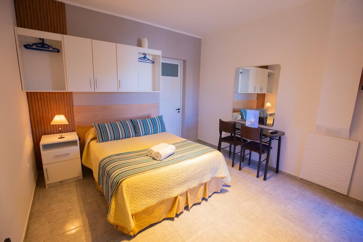 1 habitación, caja de seguridad en la habitación y insonorización
