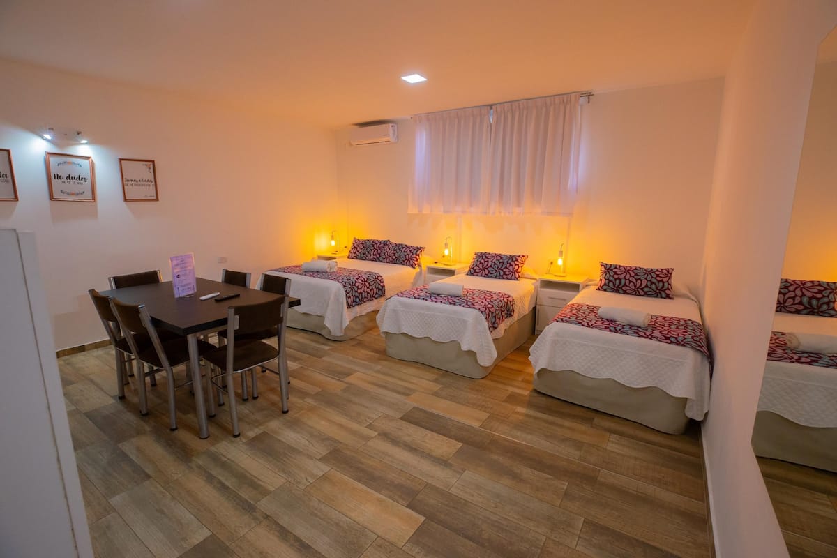 1 habitación, caja de seguridad en la habitación y insonorización