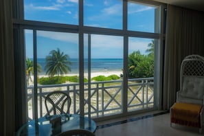 Superior Suite, 1 King Bed with Sofa bed | Premium bedding, down duvets, pillow-top beds, in-room safe - Puerta del Mar Cozumel (Cozumel)