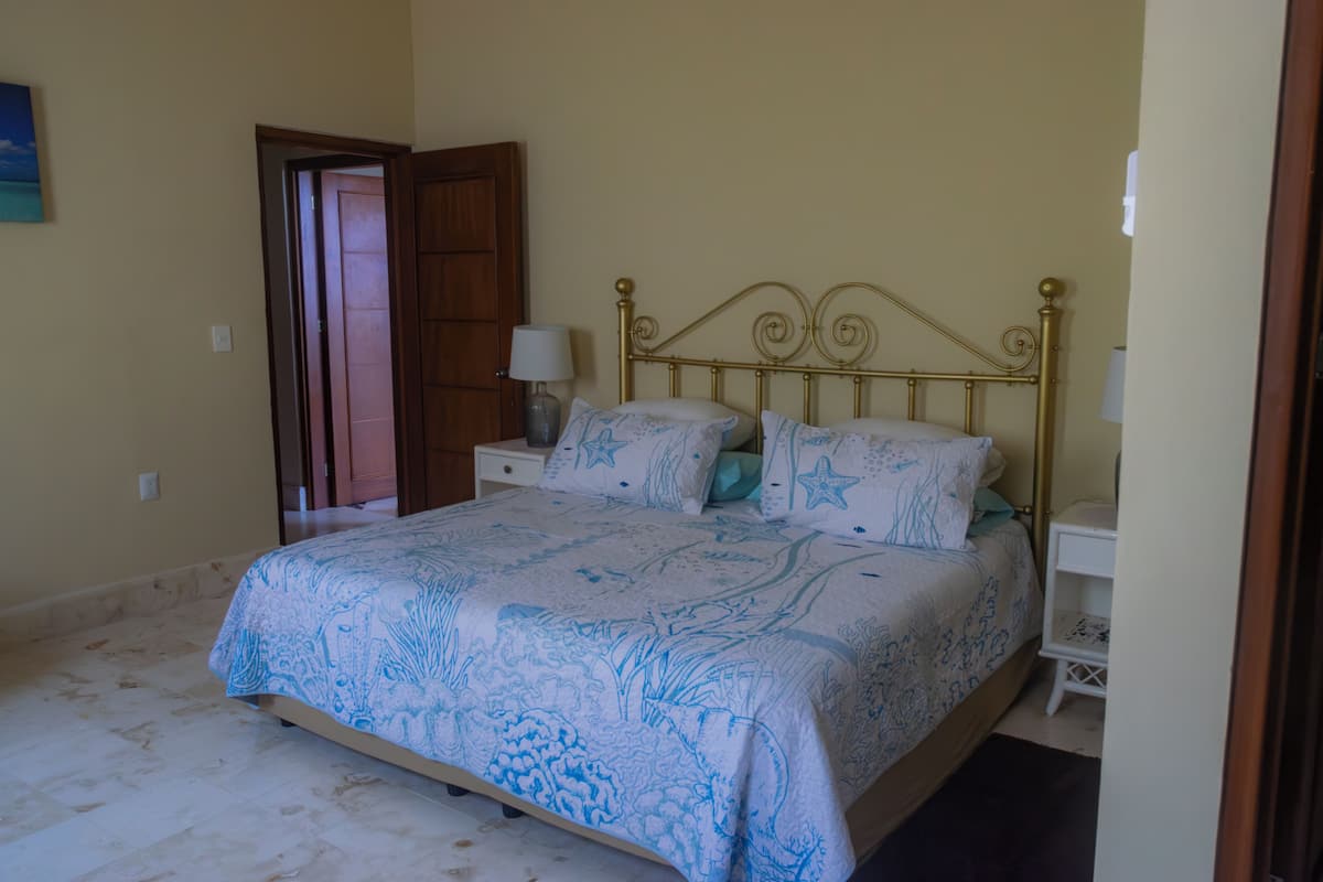 Signatur-suite - flere senge - ikke-ryger | Premium-sengetøj, dundyner, senge med topmadrasser