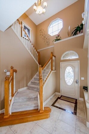 Interior - Oasis Villa - Heated Pool and Spa near Disney! (Davenport)