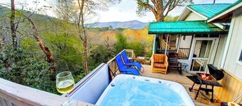 Amazing View! Sauna Gameroom Firepit Spa Room Rustic Spacious Private Retreat 