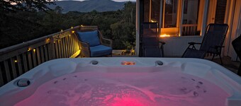 Amazing View! Sauna Gameroom Firepit Spa Room Rustic Spacious Private Retreat 