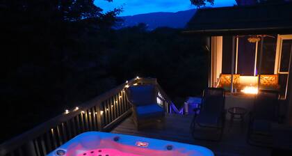 Amazing View! Sauna Gameroom Firepit Spa Room Rustic Spacious Private Retreat