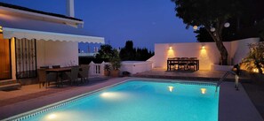 Pool - Well maintained charming villa**** near the sea Lots of privacy, separate studio (Calp)