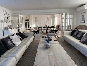 Smart TV, fireplace, video games, DVD player