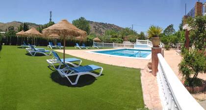 La Casita de Rufo, with pool, barbecue and wifi 10 minutes from the center of Granada