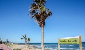 Beach nearby, fishing - Cozy apartment in Cabanes with WiFi (Cabanes)