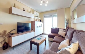 Smart TV - Cozy apartment in Cabanes with WiFi (Cabanes)