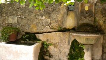 Enceinte de lâhĂ©bergement