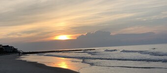 Rates lowered for Aug & September 2025! ONLY 200 STEPS TO THE BEACH!