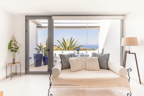 SISSI BOUTIQUE - La terrasse entre océan et Teide