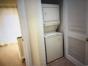 Interior - The Greatest Beach Story at Cambridge Cove. (Kill Devil Hills)