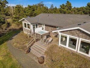 Exterior - Bliss:~}HotTub~A+OceanViews~Wildlife~FirePit~Cornhole~PingPong~Deck& Yard~DogOK~ (Warrenton)