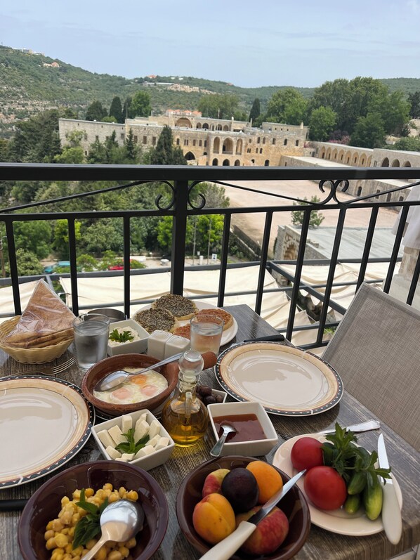 Restaurant - Beit Lebbos (Beit Al Dine)