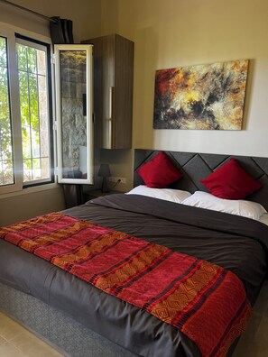 Egyptian cotton sheets, premium bedding, free minibar - Beit Lebbos (Beit Al Dine)