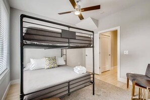 4 bedrooms, desk, iron/ironing board, WiFi