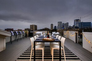 Outdoor dining - 3 - Downtown VIEWS - The Music City Collection (Nashville)