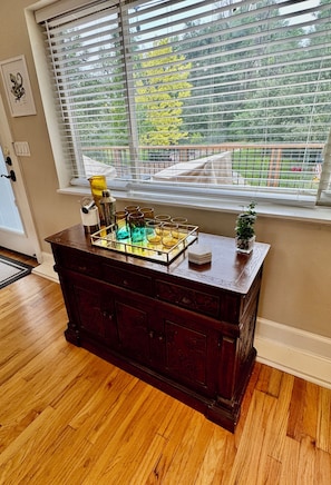 Interior - NEW REMODEL.  Luxury Creekside Open Plan Bungalow.  Near Red Rocks/Downtown. (Lakewood)