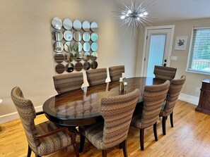 Dining - NEW REMODEL.  Luxury Creekside Open Plan Bungalow.  Near Red Rocks/Downtown. (Lakewood)