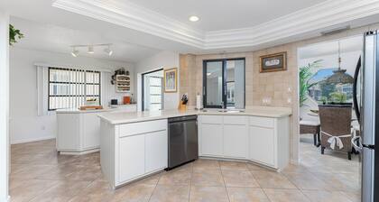 Casa De La Wren - Ylellinen koti - Southern Exposure purjevene ranta