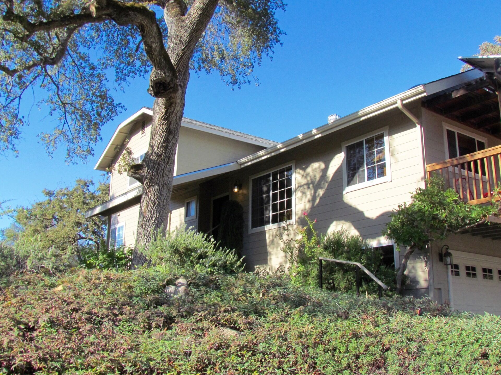 Front door to Cozy Oaks