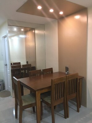 تناول الطعام