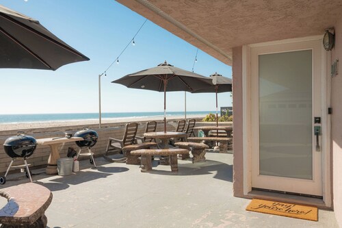 Ocean Front Paradise on Mission Beach Boardwalk - Downstairs Unit 4007