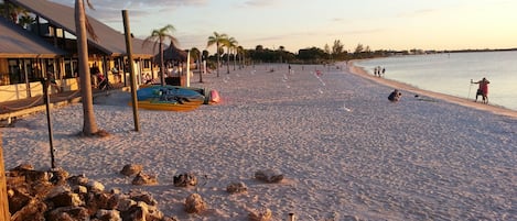 Am Strand, Liegestühle