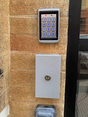 تفاصيل الفندق من الخارج